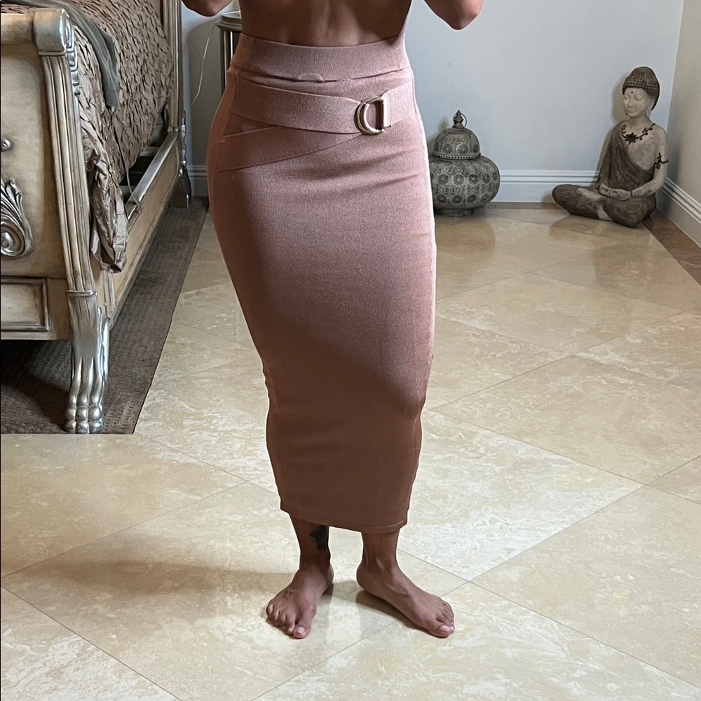 💕NWT Elegant Tan Skirt💕